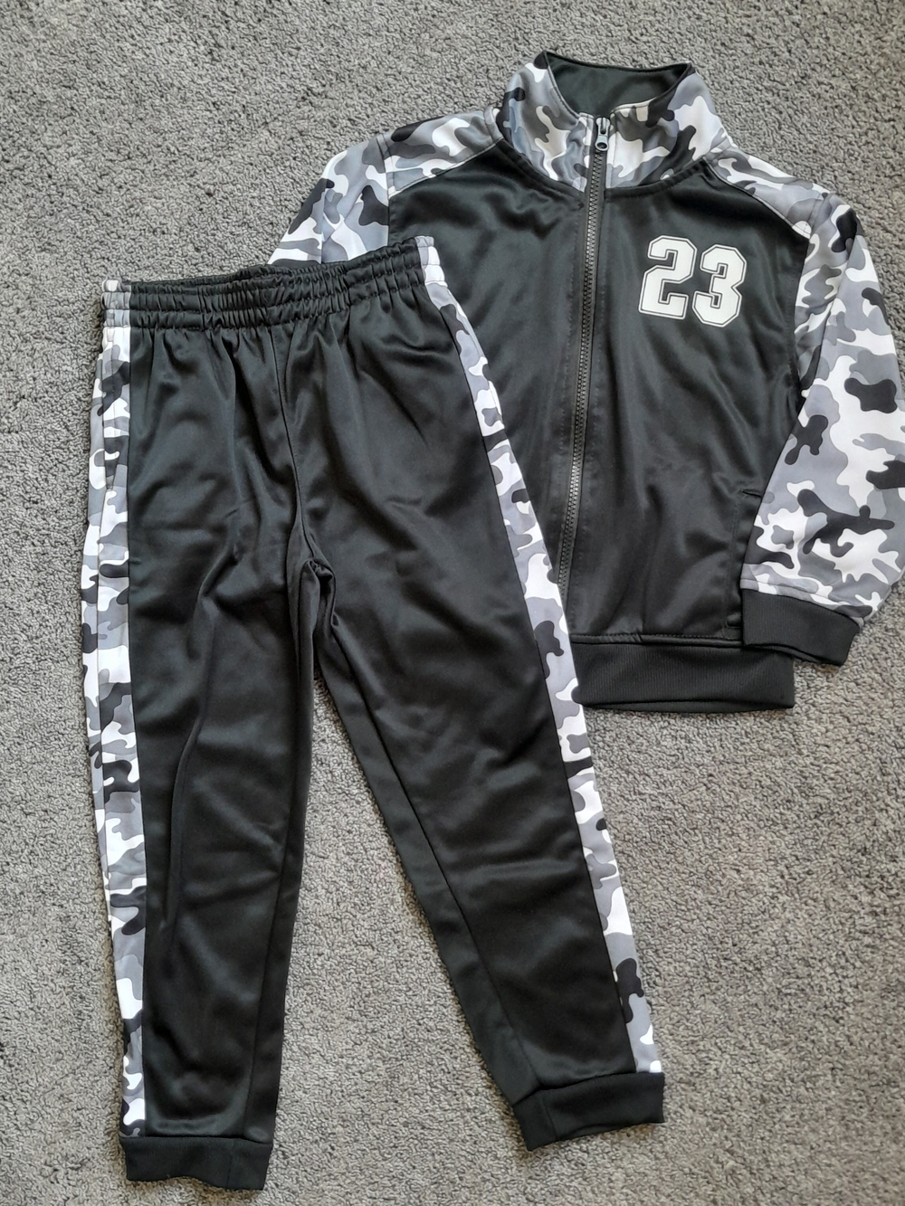 Black Camo Track Jacket & Pants Set - Kids Size 5/6